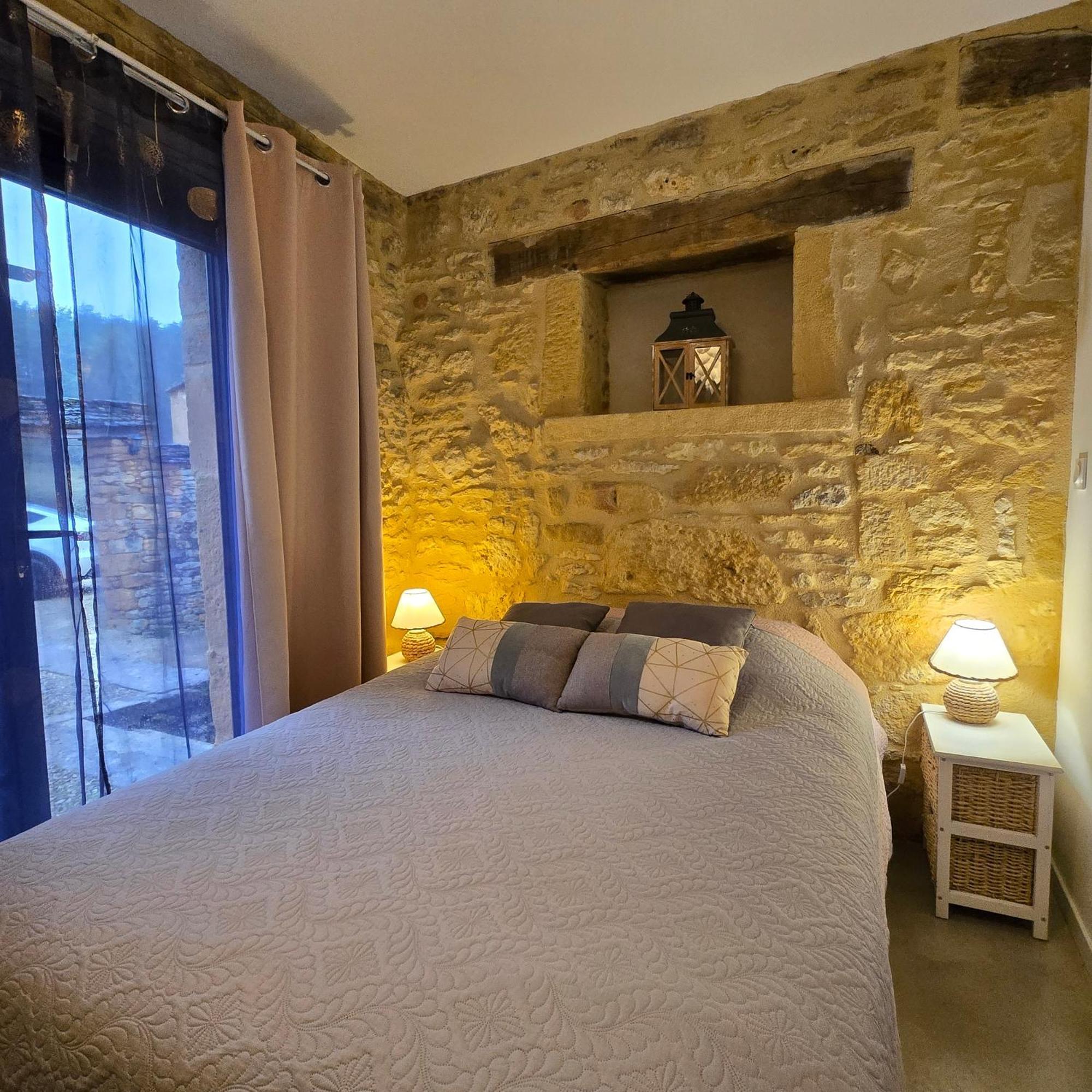 Gite Les Combes Montignac Lascaux Exterior foto